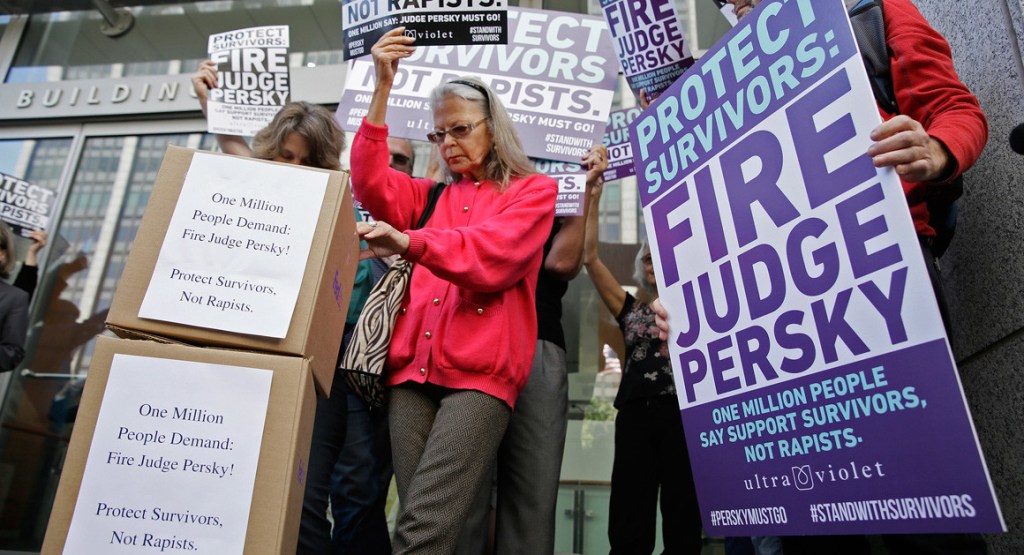 A Dual Discretion: Examining the Legality of People v. Turner’s Verdict and the Ensuing Judicial&nbsp;Recall